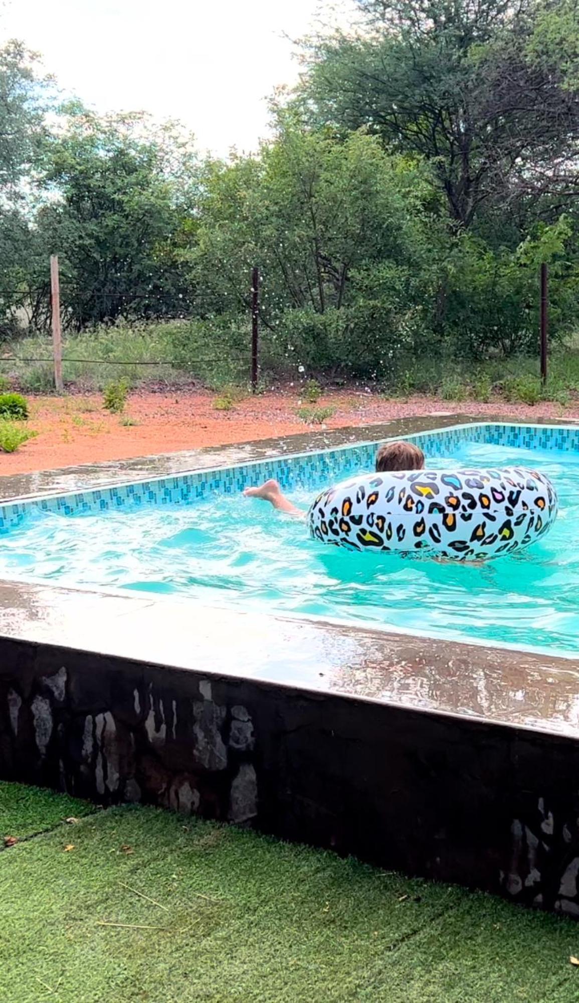 Simba Safaris African Pride Exotic Lodge Lephalale Esterno foto